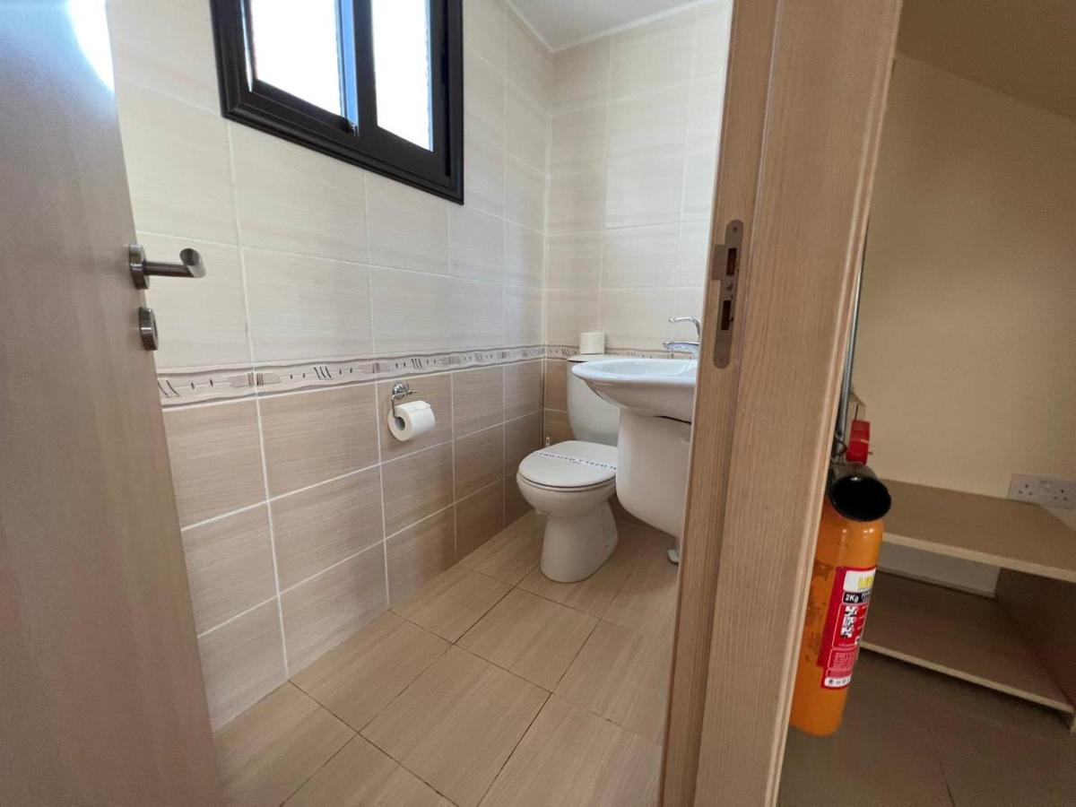 Villa Kapparis Town House Paralimni Exterior foto