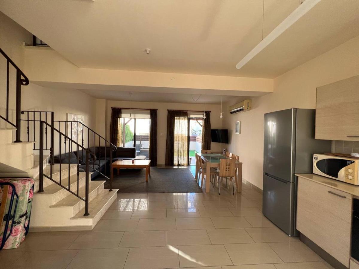 Villa Kapparis Town House Paralimni Exterior foto