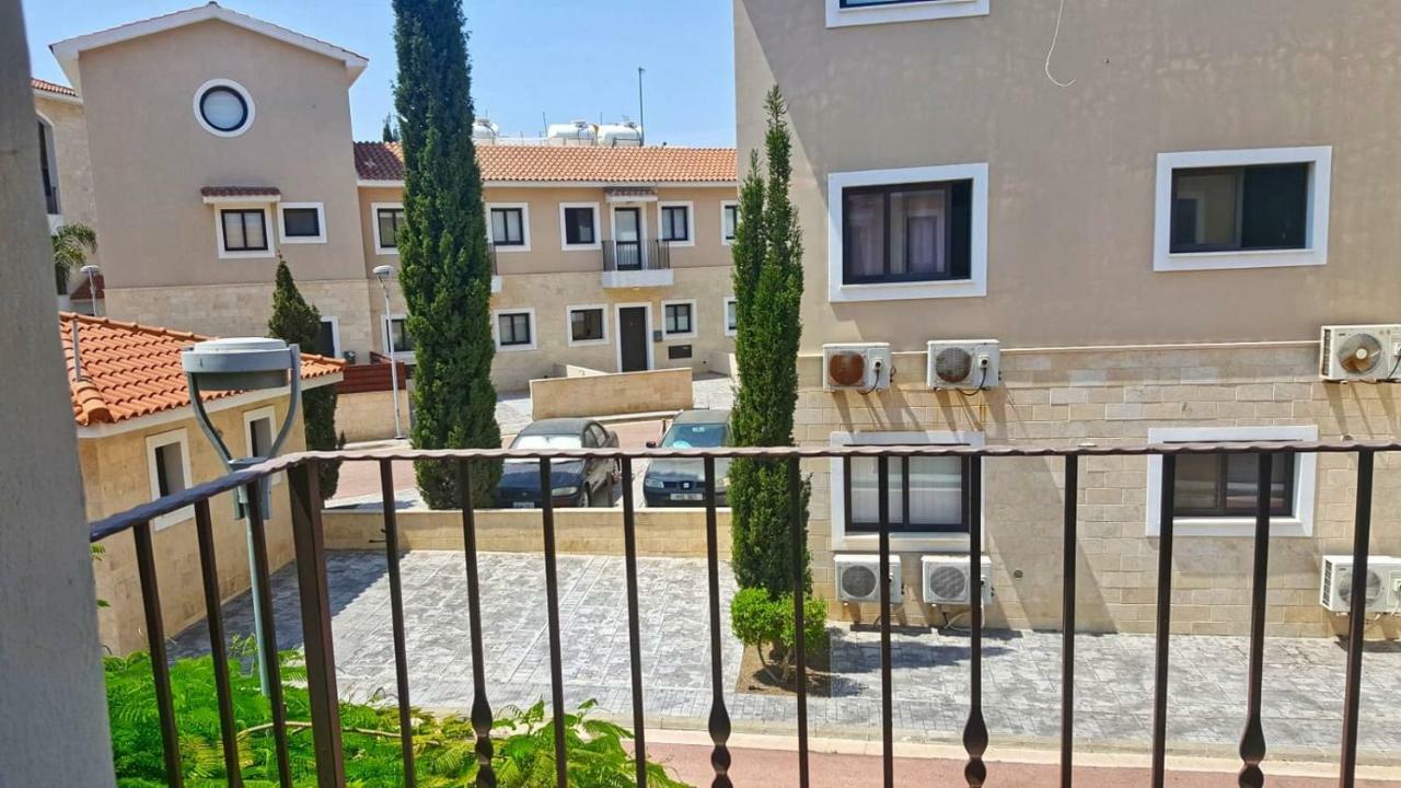Villa Kapparis Town House Paralimni Exterior foto